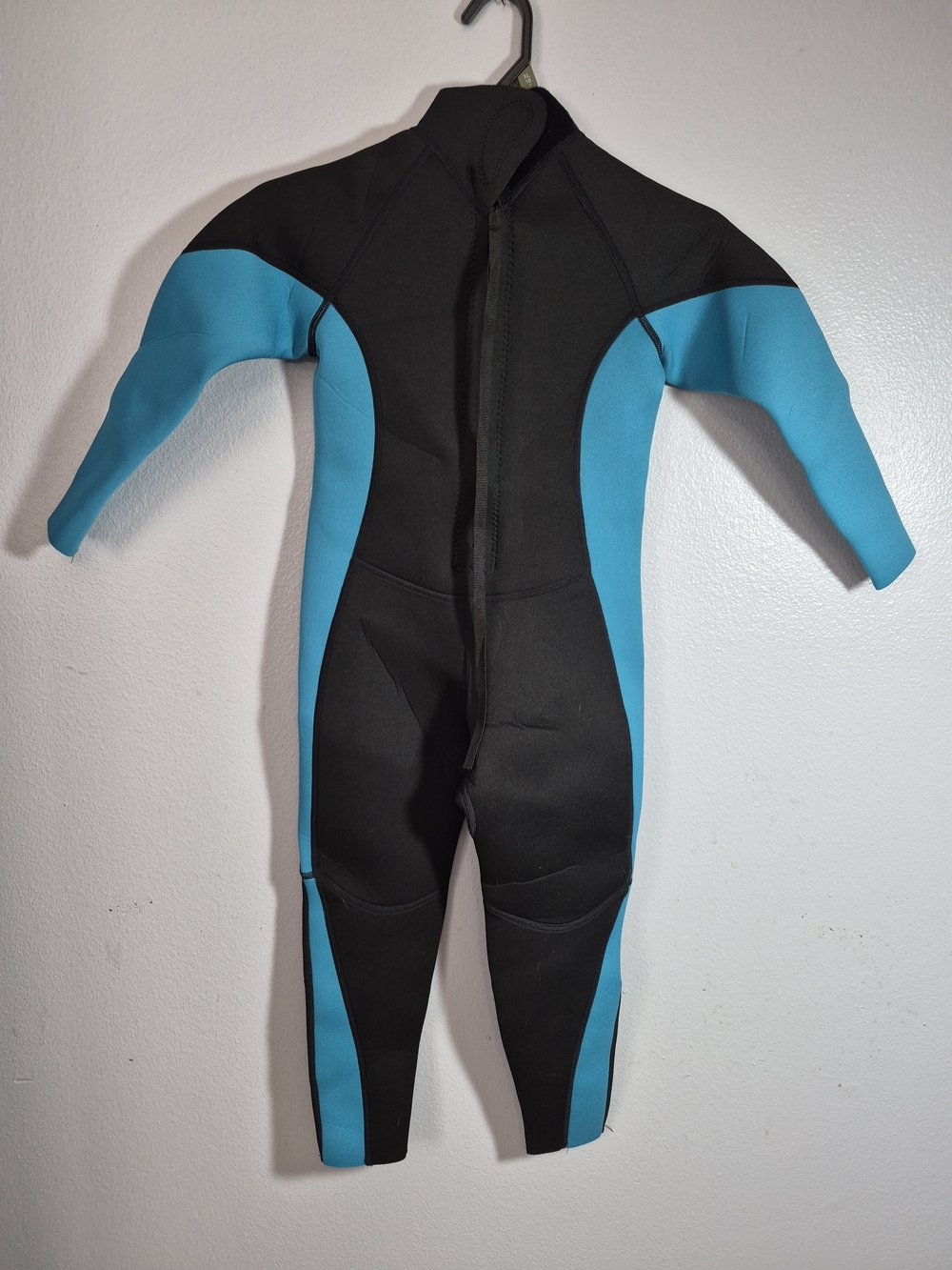 Kids Unisex Size 10 Black and Teal One-Piece Swim Wetsuit Full Length